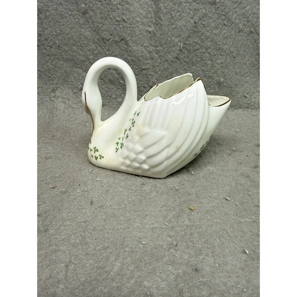 VINTAGE ROYAL TARA BONE CHINA SWAN PITCHER  / VASE HANDMADE‎ IN GALWAY IRELAND